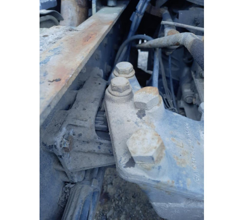 Подушка КПП Mercedes-Benz Axor 1840 Euro 3 – б/у 9412415713