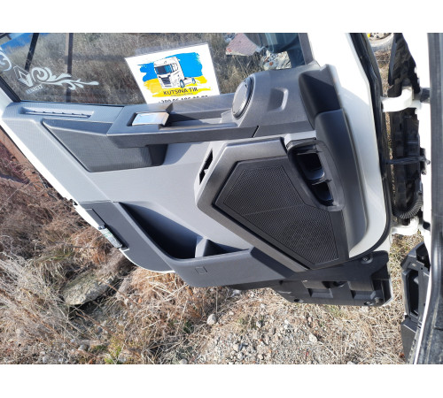 Б/у Дверна карта (обшивка) ліва/права Renault T Truck Range Gama Euro 6 (Рено Т ЕВРО 6) 7484519134, 7484519136