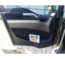 Б/у карта (обшивка) лівих дверей MAN TGX EEV (ман тгх еев) 81626306155