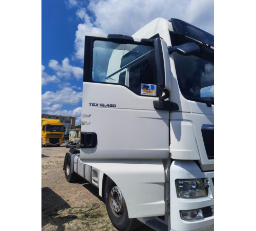 Дверь правая MAN TGX EEV – б/у 81626004118