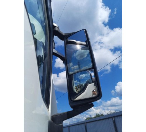 Зеркало правое MAN TGX EEV – б/у 81637306531