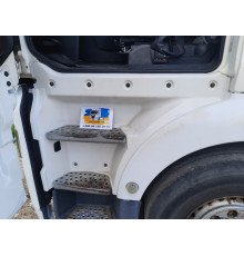 Б/у ступенька левая (большая подножка) MAN TGX EEV (ман тгх еев) 81615100827