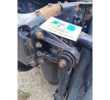 Б/у кронштейн тяги заднего стабилизатора MAN TGX EEV (ман тгх еев) 81437056063