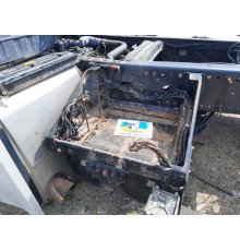 Б/у ящик АКБ (акумуляторної батареї) MAN TGX EEV (ман тгх еев) 81418605392