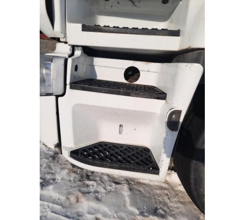 Подножка левая нижняя Renault Premium EEV DXI11 – б/у 5010578378