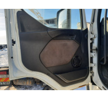 Б/у Дверная карта (обшивка) левая сторона, водительская Renault Premium EEV DXI11 (Рено Премиум ДХИ11 ЕЕВ) 7482219316