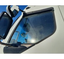 Б/у Скло бокове лівих дверей Renault Premium EEV DXI11 (Рено Преміум ДХІ11 ЄЕВ) 7420827128