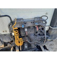Б/у рамка підключення до причепа (кронштейн перекидок, розеток) Renault Premium EEV DXI11 (Рено Преміум ДХІ11 ЄЕВ) 5010643504