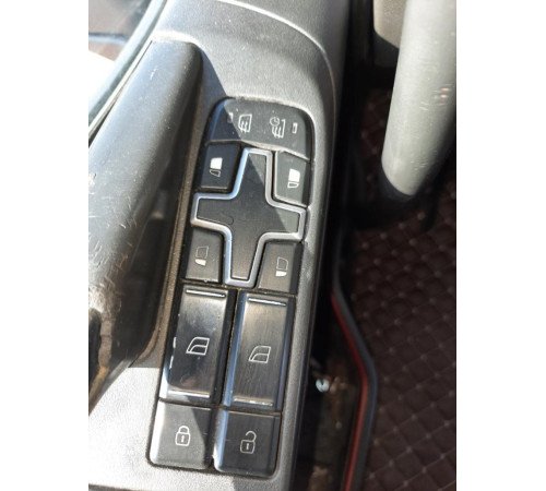 Панель управления стеклоподъемником Volvo FH4 Euro 6 – б/у 22154235