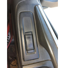 Б/у Кнопка правого, пассажирского стеклоподъемника Volvo FH4 Euro 6 (Вольво ФШ4 Евро 6) 22154240