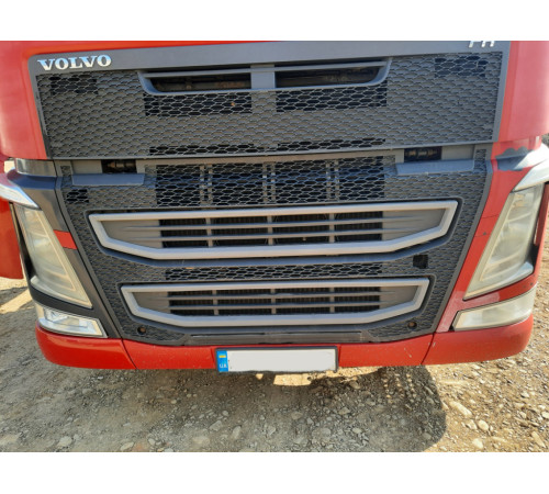 Вставки решётки радиатора Volvo FH4 Euro 6 – б/у 82220161