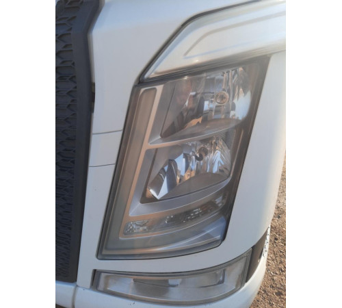 Ліва фара основного світла Volvo FH4 Euro 6 – б/у 22239219