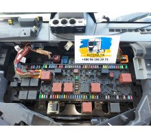 Б/у Панель предохранителей (блок реле) Renault T Truck Range Gama Euro 6 (Рено Т ЕВРО 6) 7421939522