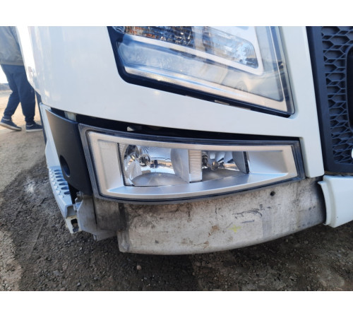 Правая противотуманная фара Volvo FH4 Euro 6 – б/у 22332592