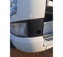 Б/у Крышка (накладка) противотуманной фары левая Volvo FH4 Euro 6 (Вольво ФШ4 Евро 6) 82355077