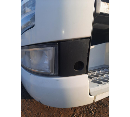 Левая крышка (накладка) противотуманной фары Volvo FH4 Euro 6 – б/у 82355077