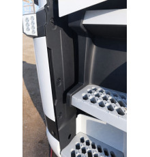 Б/у Панель корпусу фари лівої Volvo FH4 Euro 6 (Вольво ФШ4 Євро 6) 84139886
