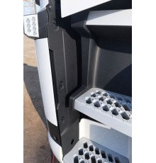 Б/у Панель корпусу фари лівої Volvo FH4 Euro 6 (Вольво ФШ4 Євро 6) 84139886