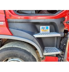 Б/у Сходинка (підножка) велика, права Volvo FH4 Euro 6 (Вольво ФШ4 Євро 6) 82141521