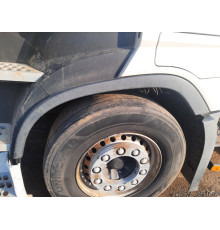 Б/у Накладка на переднє крило (півмісяць) Volvo FH4 Euro 6 (Вольво ФШ4 Євро 6) 84096591