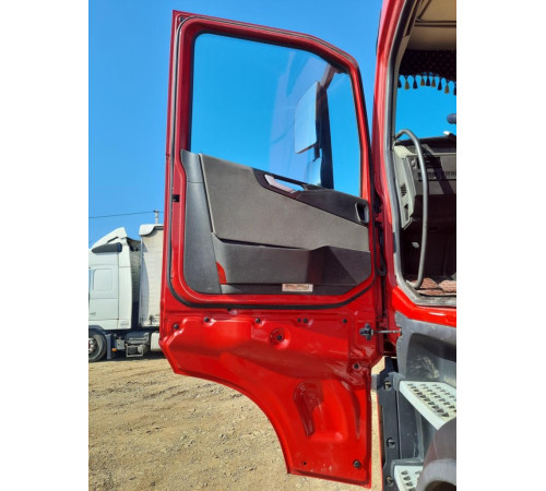 Двері ліві Volvo FH4 Euro 6 – б/у 82183078