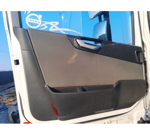 Карта дверна (обшивка) ліва Volvo FH4 Euro 6 – б/у 21925723