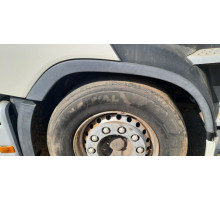 Б/у Накладка на переднее крыло (полумесяц, молдинг) правая Volvo FH4 Euro 6 (Вольво ФШ4 Евро 6) 84096590