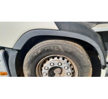 Б/у Накладка на переднее крыло (полумесяц, молдинг) правая Volvo FH4 Euro 6 (Вольво ФШ4 Евро 6) 84096590