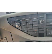Б/у Панель керування мультимедією Volvo FH4 Euro 6 (Вольво ФШ4 Євро 6) 22131039