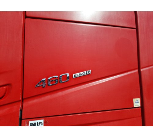 Крышка бомболюка (инструментального ящика) левая Volvo FH4 Euro 6 – б/у 82097100