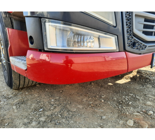 Кут бампера (губа) правий Volvo FH4 Euro 6 – б/у 21413786
