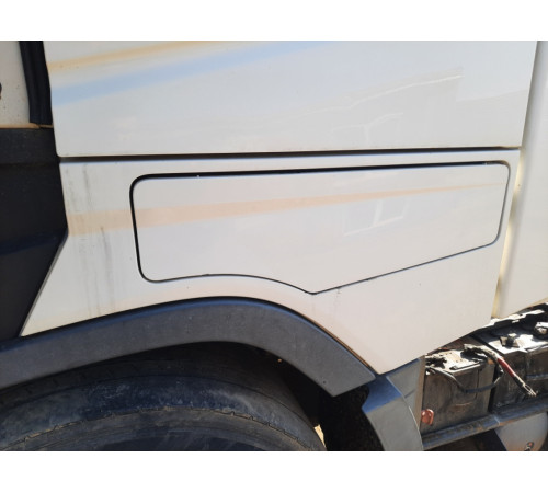 Продовження ступеньки/крила ліве Volvo FH4 Euro 6 – б/у 84029888