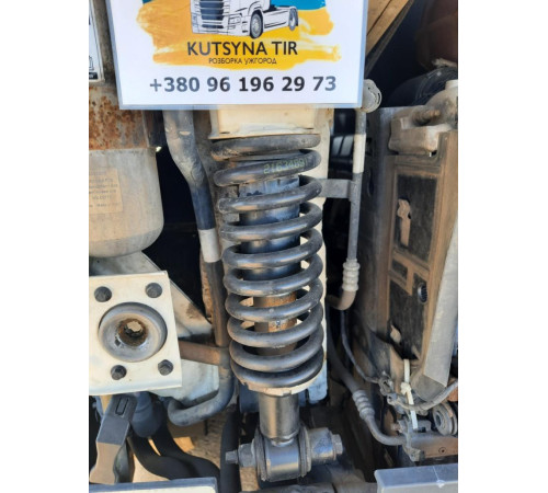 Амортизатор кабіни передній Volvo FH4 Euro 6 – б/у 21739591