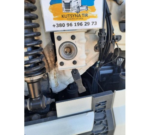 Замок капота левый Volvo FH4 Euro 6 – б/у 82232959