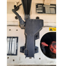 Б/у Замок капота Volvo FH4 Euro 6 (Вольво ФШ4 Евро 6) 82208559