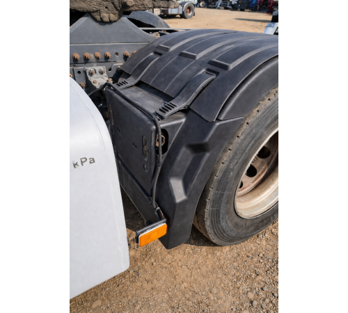 Крыло заднее (передняя часть, правая сторона) Volvo FH4 Euro 6 – б/у 22087684