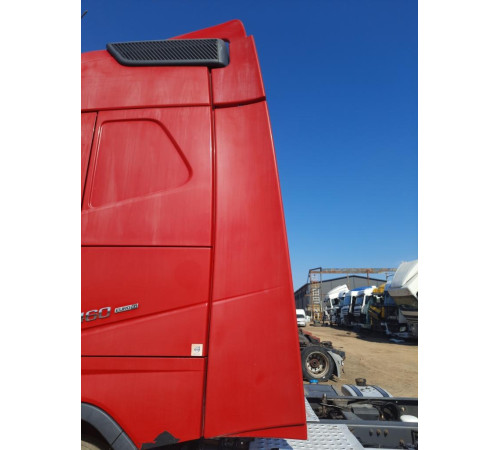Спойлер кабіни лівий Volvo FH4 Euro 6 – б/у 21458384