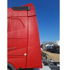 Б/у Спойлер кабіни лівий Volvo FH4 Euro 6 (Вольво ФШ4 Евро 6) 21458384