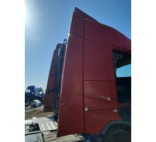 Б/у Спойлер кабіни правий Volvo FH4 Euro 6 (Вольво ФШ4 Евро 6) 21458486