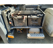 Б/у Ящик АКБ (аккумуляторной батареи) Volvo FH4 Euro 6 (Вольво ФШ4 Евро 6) 22095787