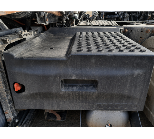 Крышка ящика АКБ Volvo FH4 Euro 6 – б/у 22078082
