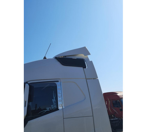 Комплект спойлерів кабіни Volvo FH4 Euro 6 – б/у