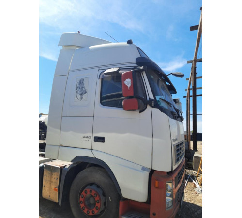 Кабина первой комплектности Volvo FH13 Euro 5 – б/у 85103676