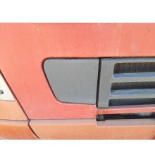Б/у Заглушка (кришка) решітки радіатора Volvo FH13 Euro 5 (Вольво ФШ13 Евро 5) 20529708