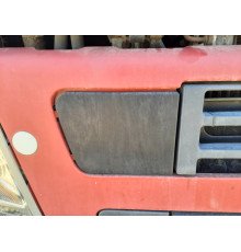 Б/у Заглушка (крышка) решётки радиатора Volvo FH13 Euro 5 (Вольво ФШ13 Евро 5) 20529706