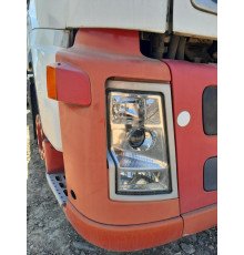 Б/у Окуляр (облицювання) фари правий Volvo FH13 Euro 5 (Вольво ФШ13 Евро 5) 20452887