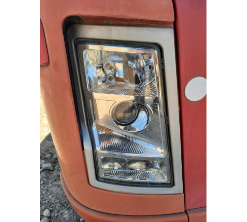 Фара основна права Volvo FH13 Euro 5 – б/у 20713721
