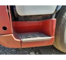 Б/у Подножка, ступенька малая (мыльница) левая Volvo FH13 Euro 5 (Вольво ФШ13 Евро 5) 20529638, 20360788