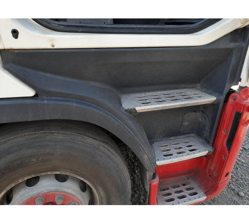 Подножка, ступенька большая правая Volvo FH13 Euro 5 – б/у 3175928