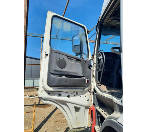 Двері ліві Volvo FH13 Euro 5 – б/у 20360542